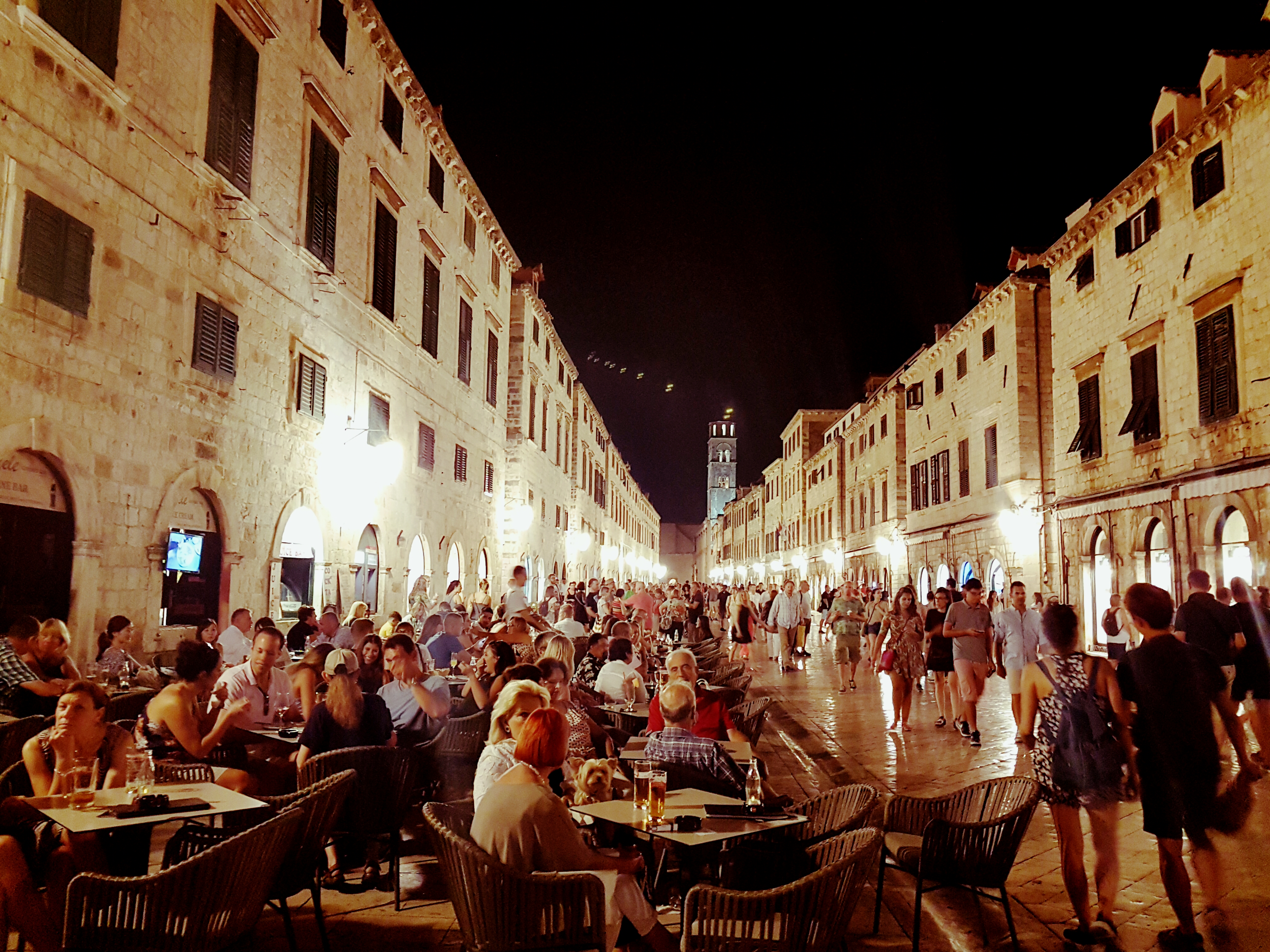 Dubrovnik at night | what to do in Dubrovnik