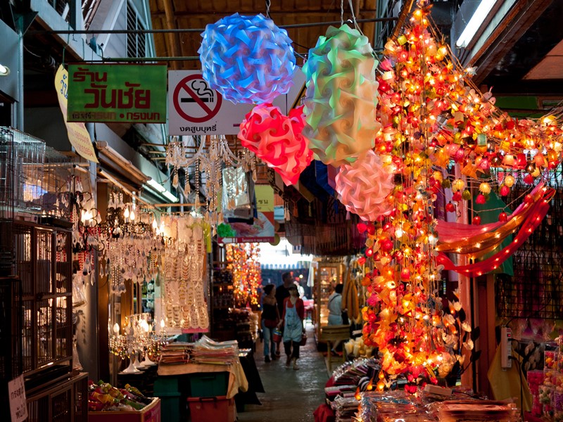 #3 Things to Do in Bangkok: Chatuchak Market - Sehee in the World (photo courtesy of Mark Fischer)