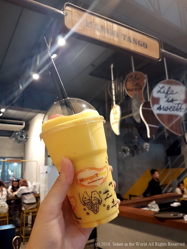 #1 Things to do in Bangkok: mango desserts - Sehee in the World