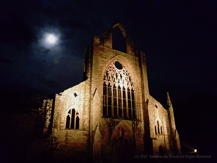 My Favourite Places to Visit  in the UK_Tintern Abbey in Wales_Night_Sehee in the World