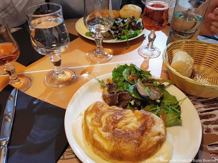 Traditional omelette as a starter and rose cider at Le Mouton Blanc in Mont Saint Michel - Sehee in the World blog