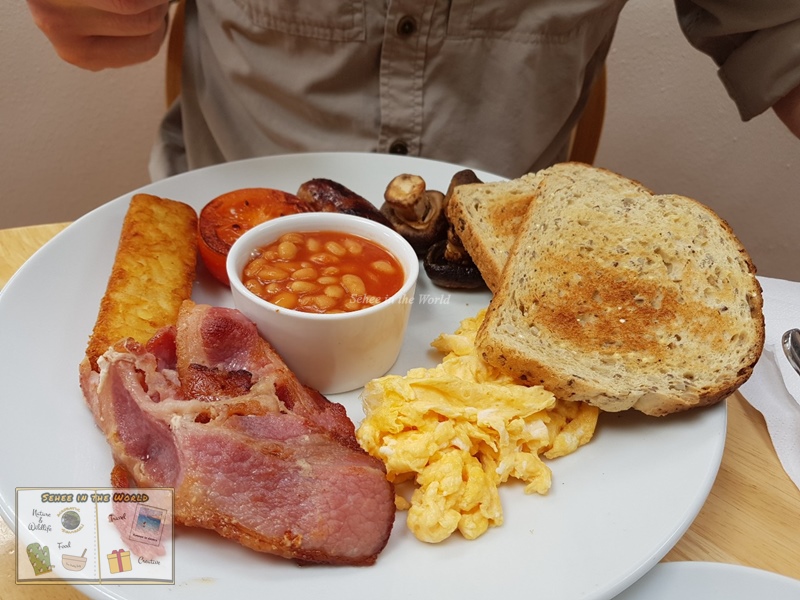 Full English breakfast at La Ville Hotel (Alderney Trip) - Sehee in the World