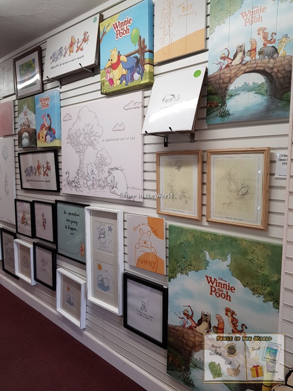 Pooh Corner shop (picture frames) - Hartfield, Ashdown Forest (Sehee in the World)