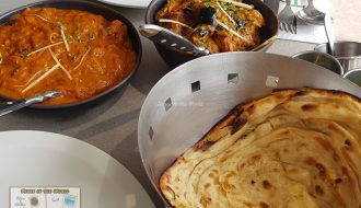 Taj's main dishes: fish tikka masala, aloo baingan masala with rice and paratha - Indian Restaurant in Seoul (Sehee in the World)